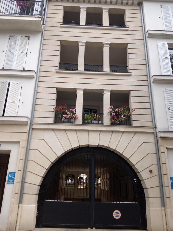 Welcome Au Dazzling Stay Serris Exterior foto